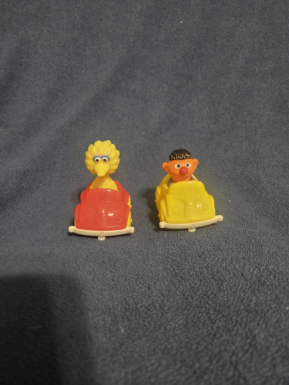 Sesame Street Amusement Park Roller Ride Cars Vig Bird and Ernie